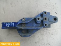 Кронштейн крепления передней рессоры левый