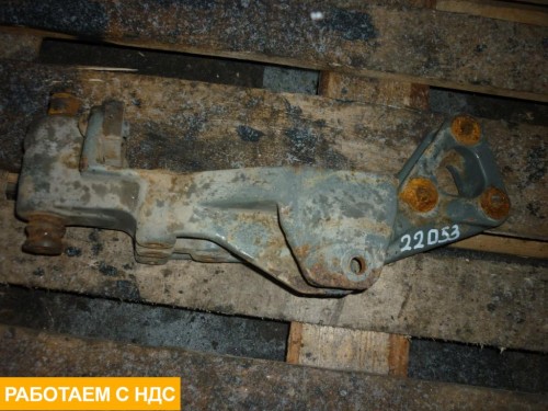 Кронштейн крепления передней рессоры левый