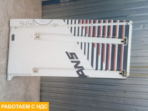 Спойлер кабины левый