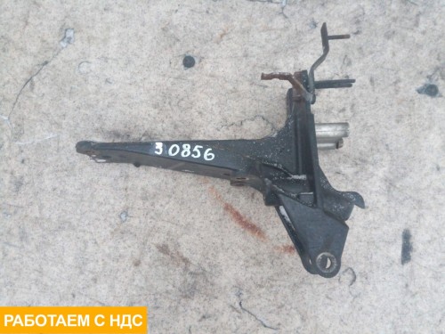 Кронштейн кабины правый