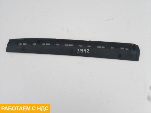 Накладка декоративная левая