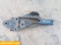 Кронштейн передней рессоры левый