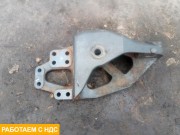 Кронштейн передней рессоры левый