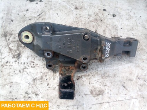 Кронштейн крепления передней рессоры правый