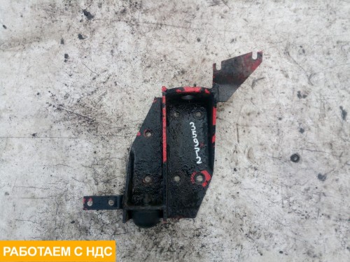 Опора переднего амортизатора левая