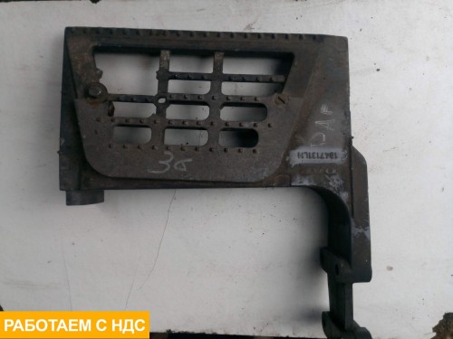 Подножка левая