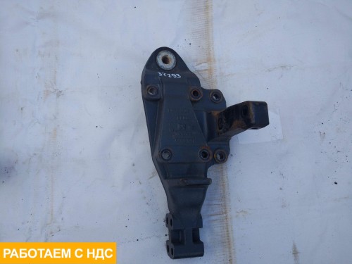 Кронштейн крепления передней рессоры левый