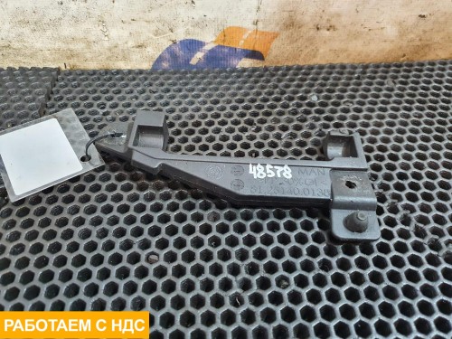 Кронштейн фары