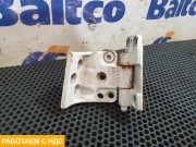 Петля двери правая