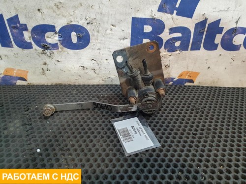 Кран уровня пола кабины