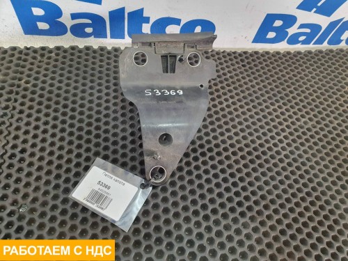 Петля капота