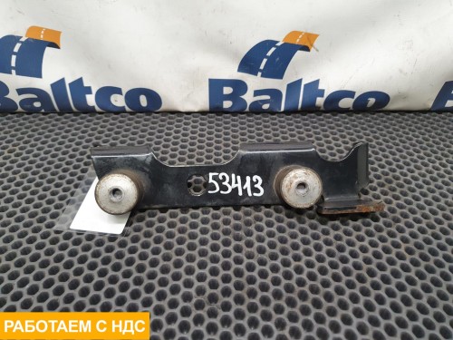 Кронштейн трапика на раму