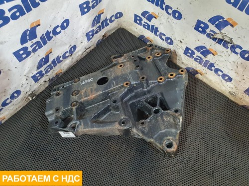 Кронштейн передней рессоры левый