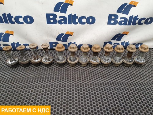 Комплект болтов крепления седла к проставке