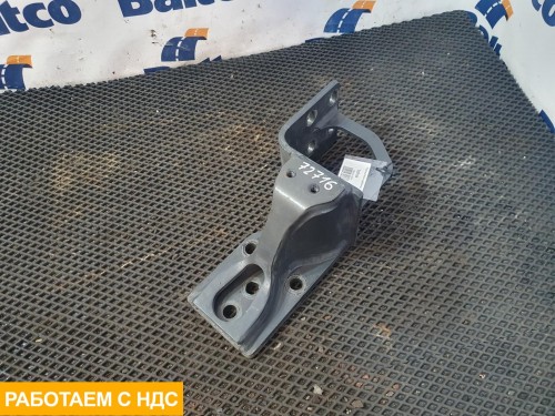 Кронштейн кабины левый