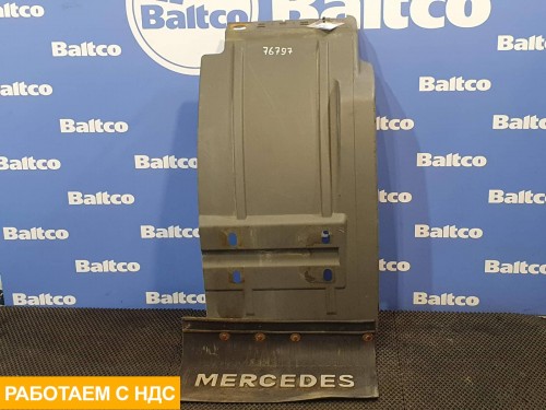 Крыло переднее правое