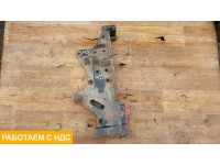 Кронштейн переднего бампера правый