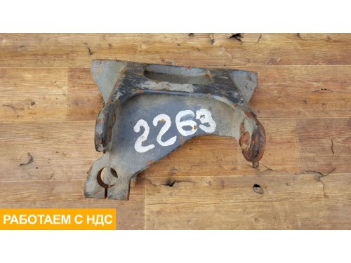 Кронштейн крепления передней рессоры правый