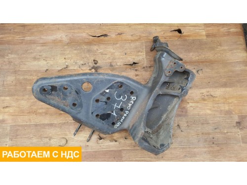 Кронштейн крепления торсиона левый