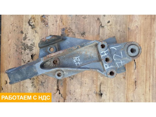 Кронштейн крепления передней рессоры правый