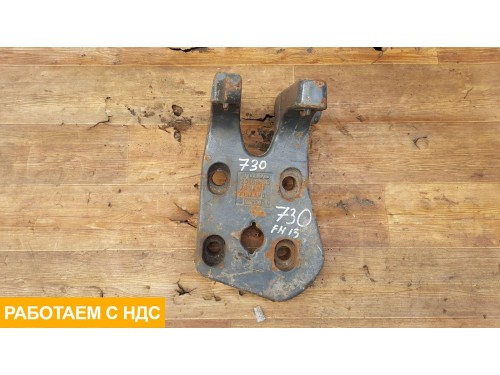 Кронштейн пневморессоры правый